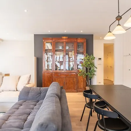 Spacious Modern Appartments In The Heart Of شقة