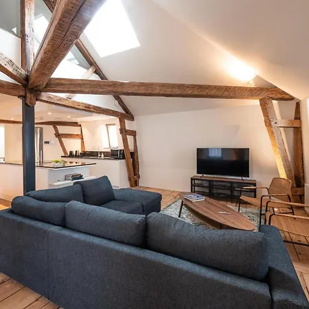Apartment Spacious Modern Appartments In The Heart Of *